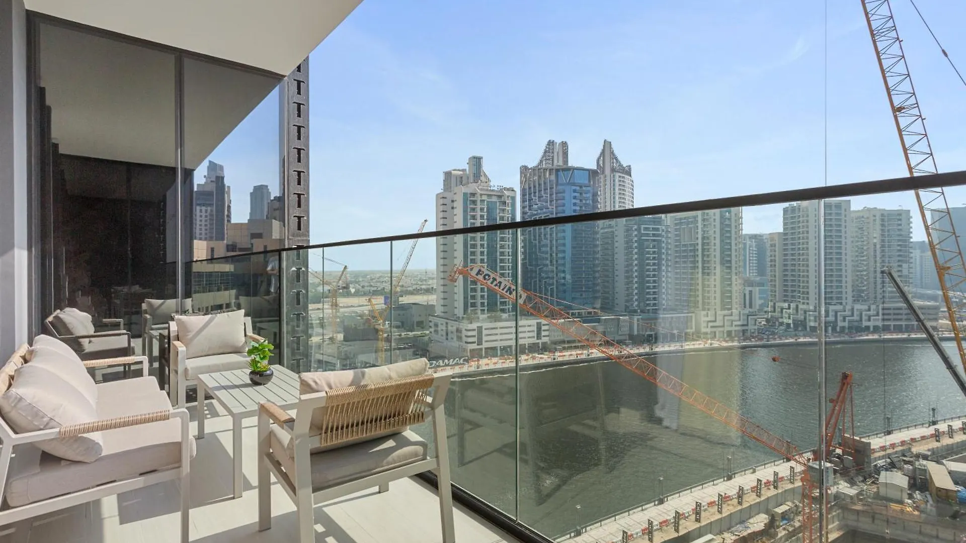 Exclusive 1 Bedroom In Trillionaire Residences Dubai