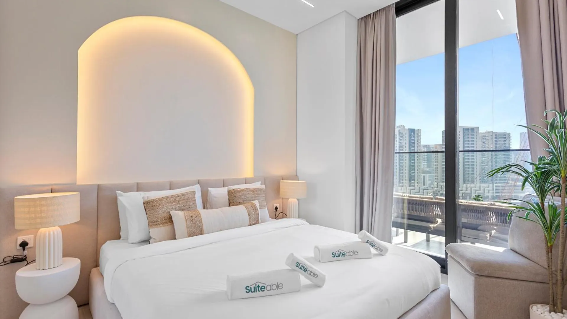 Exclusive 1 Bedroom In Trillionaire Residences Dubai 0*,
